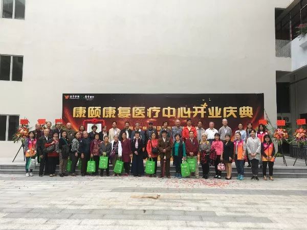 如果长辈都来越秀抱团养老 ,那才是真的“都挺好”! 如果长辈都来越秀抱团养老 ,那才是真的“都挺好”!